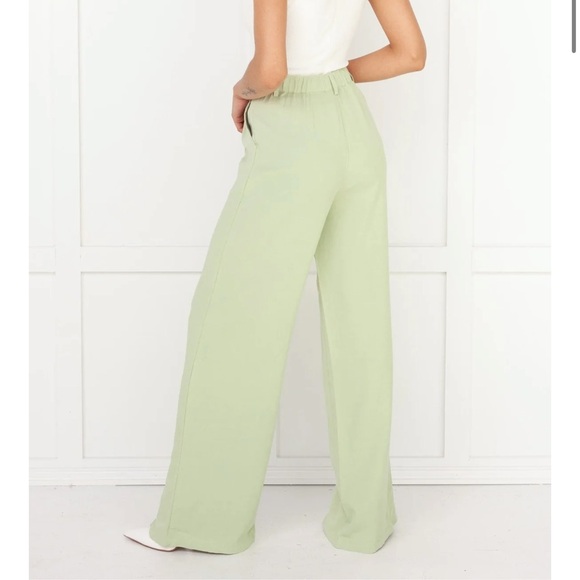 Pistachio green pant from By Egreis size XL. MAYDEL PANTS NWT - Picture 3 of 4